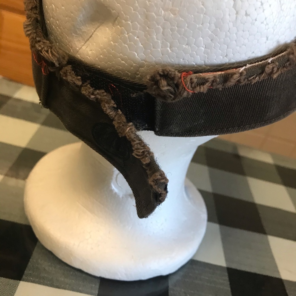 Hat - Picture 3 of 4